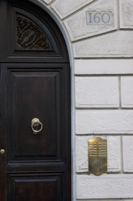 01_door.jpg