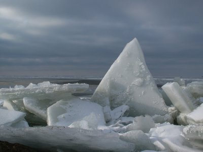 drift-ice piling up - kruiend ijs