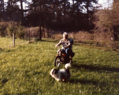 On the Honda 90.jpg