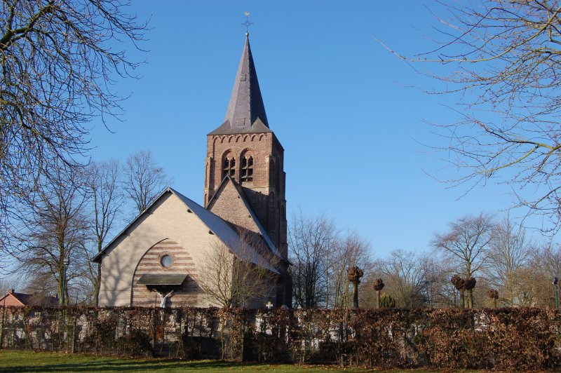 Waalre, rk h. Willibrorduskerk 3 [026], 2010.jpg