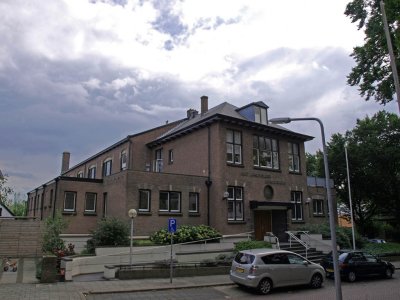 Hilversum, het apost gen 4, 2008.jpg