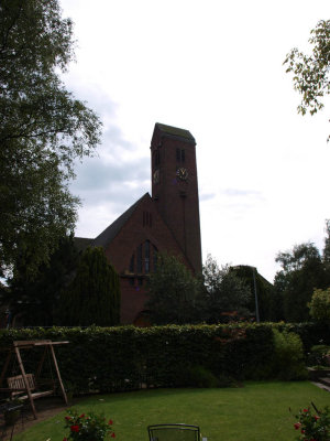 Hilversum, voorm vrijz prot kerk (Tesselschadekerk), 2008.jpg