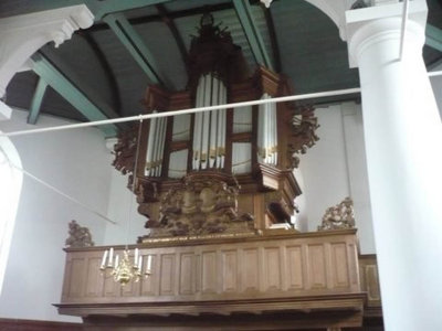 St Annaparochie, NH Van Harenkerk orgel [004], 2008.jpg