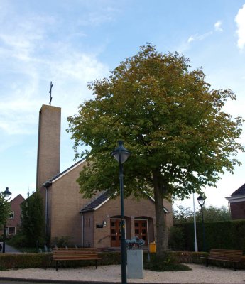 Aarlanderveen, geref kerk 2, 2008.jpg