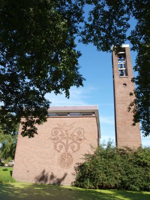 Alphen ad Rijn, chr geref Opstandingskerk, 2008.jpg