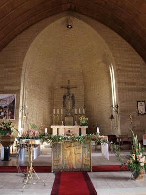 Breezand, RK kerk koor, 2009.jpg