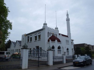 Naarden, De Moskee (geen moskee, voorm sigarettenfabriek) 3, 2009.jpg