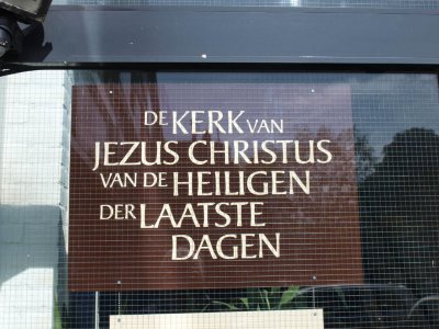 Zwolle, kerk van JC hier diensten 2, 2009.jpg