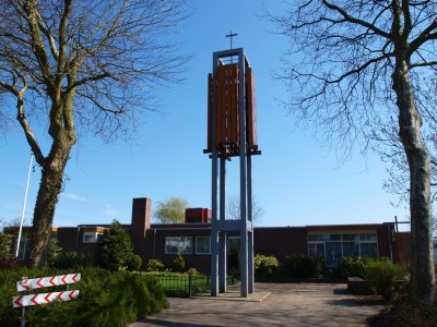 Blokker, RK h Michaelkerk toren 2, 2010.jpg
