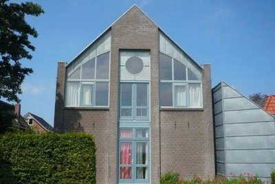 Schettens, voormalige geref kerk 2 [004], 2009.jpg