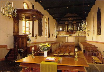 Hindeloopen, NH kerk interieur