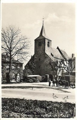 Eck en Wiel, NH kerk en pastorie, circa 1935