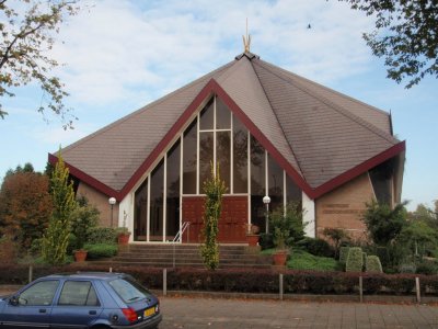 Huizen, Christ Geref kerk, 2007