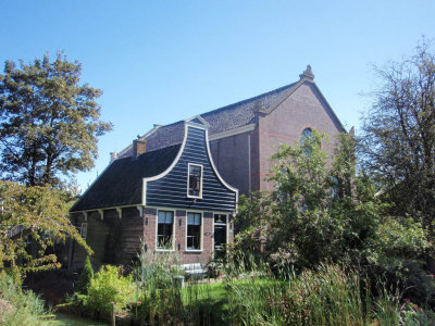 Noordeinde, DG kerk met kostershuisje, 2007
