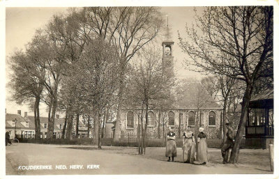 Koudekerke (Walcheren), NH kerk, circa 1950 l.jpg