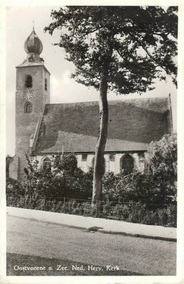 Oostvoorne, NH kerk, circa 1950.jpg