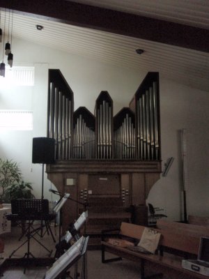 Wormer, Ned Geref kerk interieur2, 2007.jpg