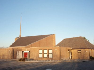 Oostkapelle, Saronkerk3, 2007.jpg