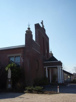 Nieuw Vennep, RK kerk, 2008.jpg