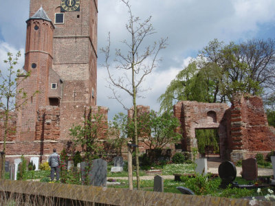 Warmond, Oude Toren ruine 2, 2008.jpg