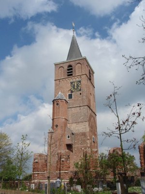 Warmond, Oude Toren ruine, 2008.jpg