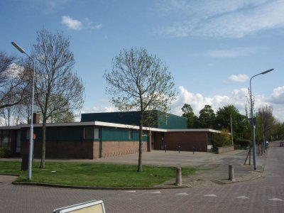Rijsenhout, Ontmoetingskerk 2, 2008.jpg