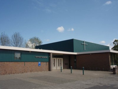 Rijsenhout, Ontmoetingskerk, 2008.jpg