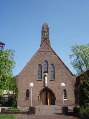 Maarn, RK st Theresiakerk, 2008.jpg
