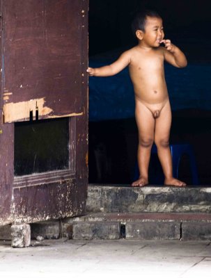 naked boy, Indonesia