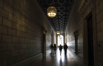 new york public library corridor
