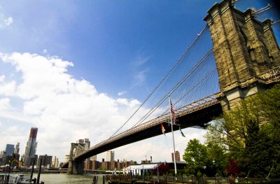 across east river, Brooklyn Bridge
