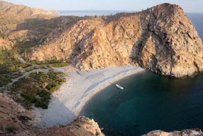 ISLA SANTA CATALINA BAJA MEXIO - CAMPSITE FROM ABOVE (2).JPG