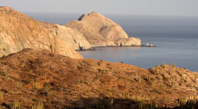 ISLA SANTA CATALINA BAJA MEXIO - VIEWS OF THE WEST SIDE OF THE ISLAND (4).JPG