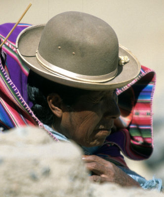 BOLIVIA - LA PAZ CHOLITA B.jpg