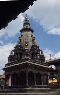 NEPAL - KATMANDU - TEMPLE SQUARE B.jpg