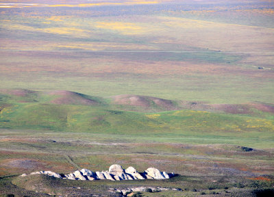 CARRIZO PLAIN NATIONAL MONUMENT - SELBY ROCKS - ROADTRIP 2010 (11).JPG