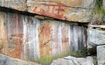 KNIGHT'S INLET BRITISH COLUMBIA - NATIVE AMERICAN PICTOGRAPHS (2).JPG