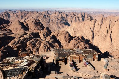 Mt Sinai shops below the summit