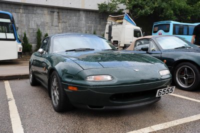 NA MX5 is only available in green.