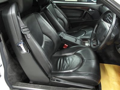 Comfort seat with integrated Seat belts
