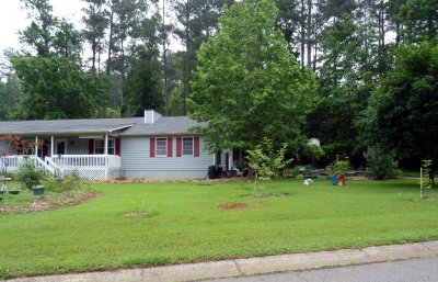 front yard - right.JPG