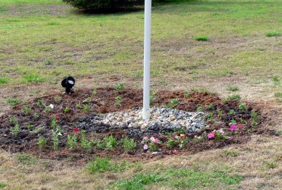 flagpole flowerbed 2.jpg