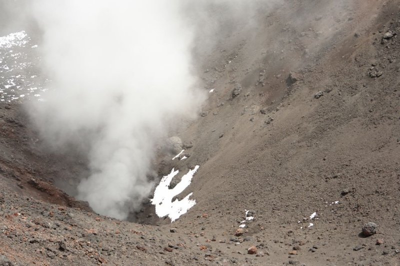 Smaller crater - vulcano-steam