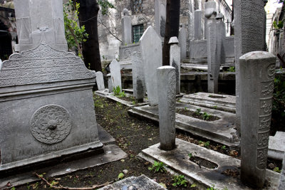 Muslim Cemetary-Istanbul.jpg