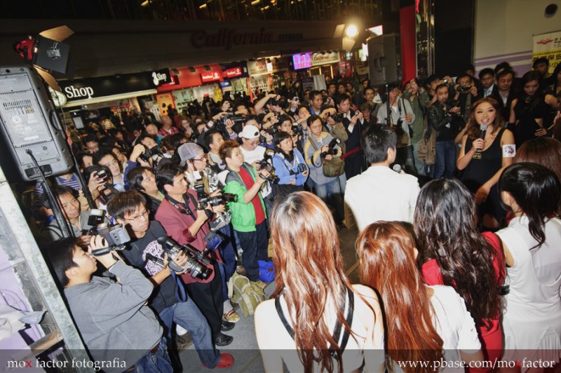 Hong Kong 香港 - 12緣姬 - the crowd