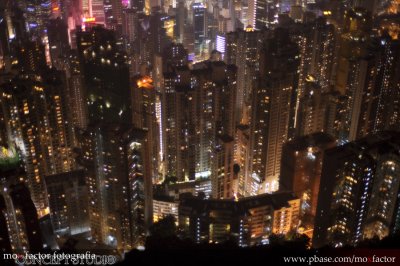 Hong Kong 香港 - ISO 6400 edited RAW(soft glow filter)