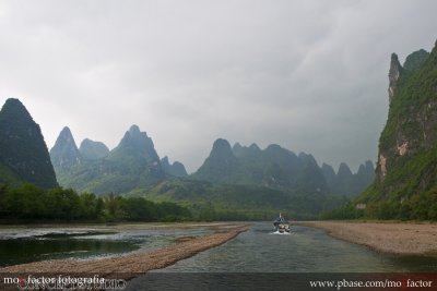 Guilin æ¡‚æž— - æ¼“æ±Ÿæ™¯è‰² Li River scenery