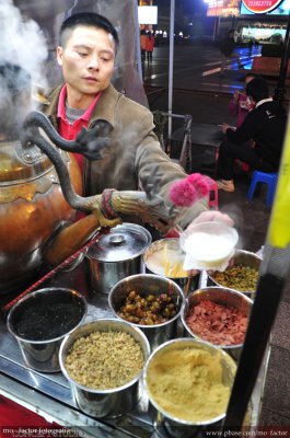 Guilin æ¡‚æž— - æ­£é™½æ­¥è¡Œè¡— Zhengyang Street Market