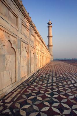 Wall and tower, Taj Mahal. Agra.