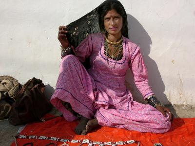 Woman selling jewelry and trinkets, Pushkar.
